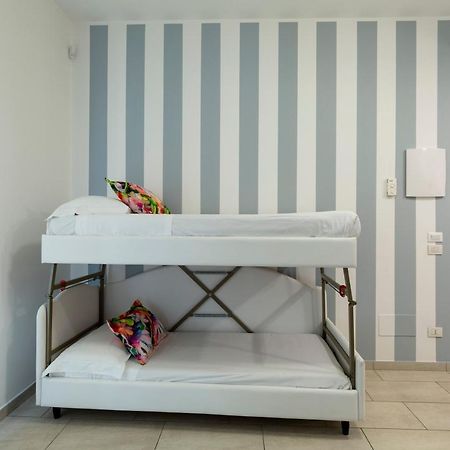 Rubino Apartments A 100Metri Dal Mare Riccione Extérieur photo