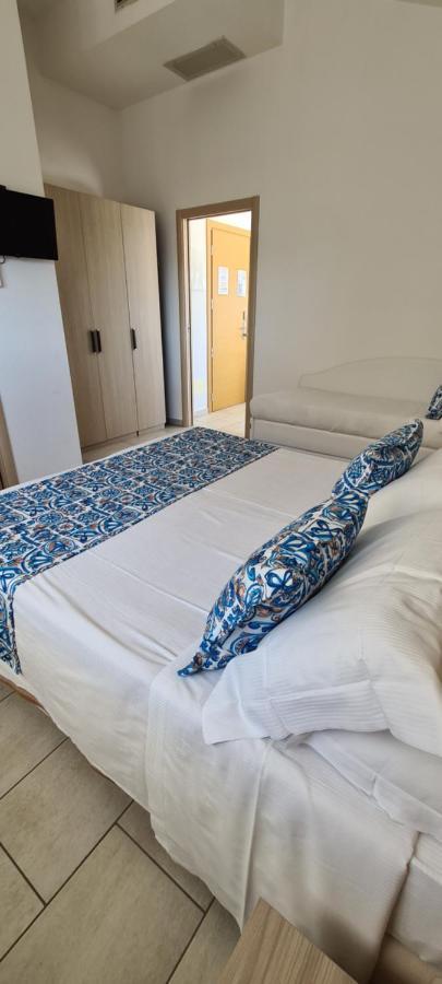 Rubino Apartments A 100Metri Dal Mare Riccione Extérieur photo