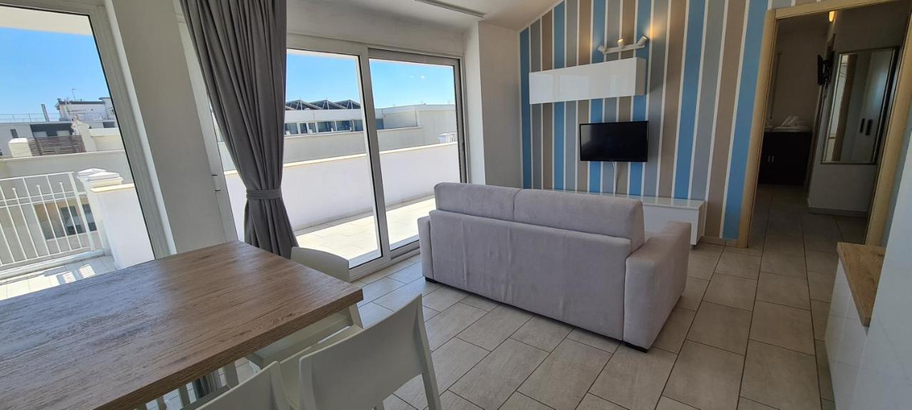 Rubino Apartments A 100Metri Dal Mare Riccione Extérieur photo