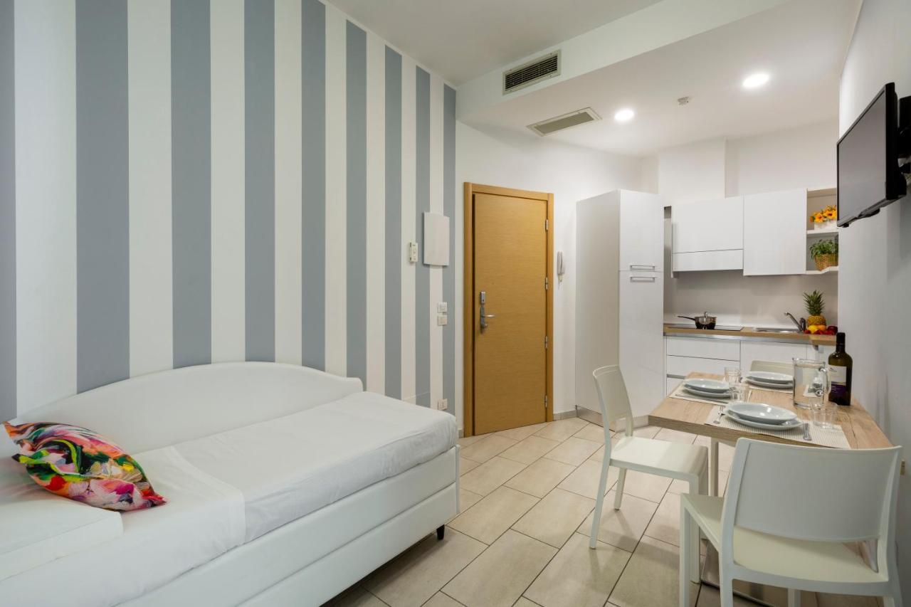 Rubino Apartments A 100Metri Dal Mare Riccione Extérieur photo
