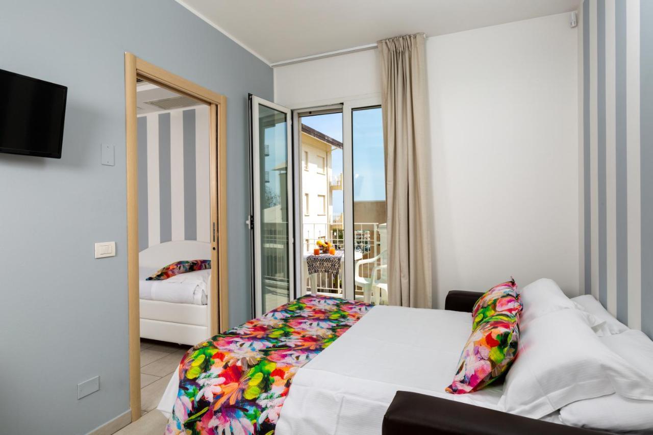 Rubino Apartments A 100Metri Dal Mare Riccione Extérieur photo