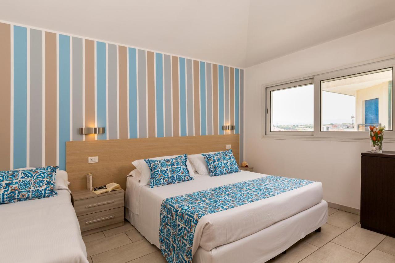 Rubino Apartments A 100Metri Dal Mare Riccione Extérieur photo