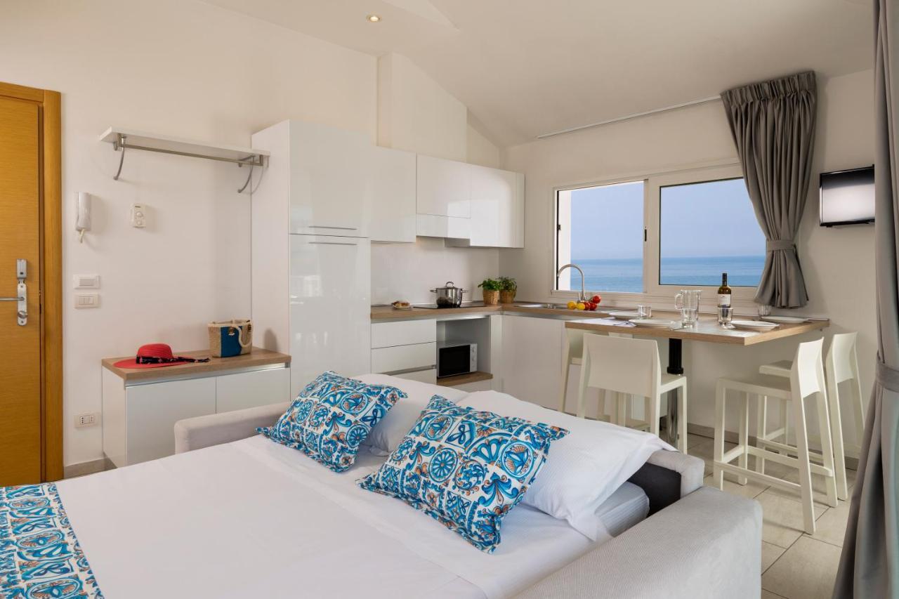 Rubino Apartments A 100Metri Dal Mare Riccione Extérieur photo