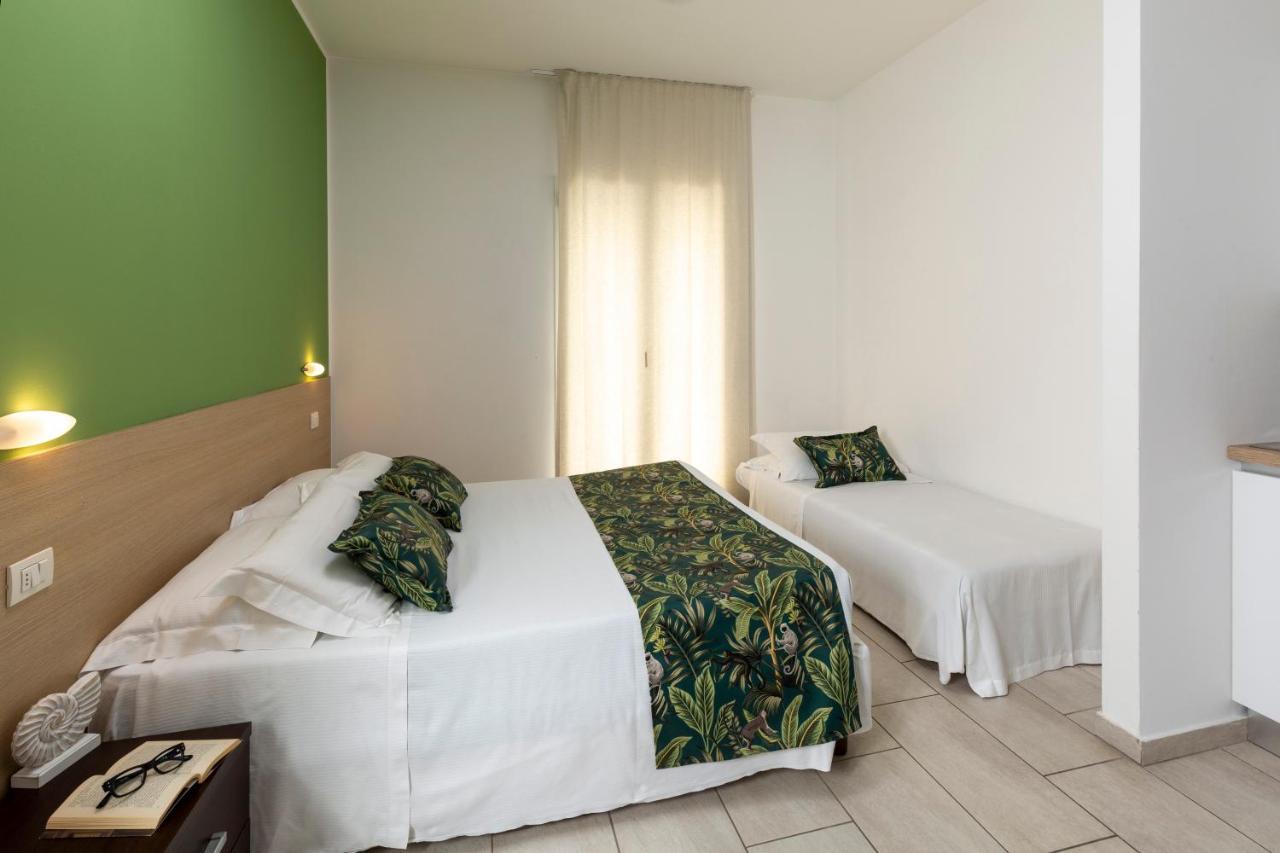 Rubino Apartments A 100Metri Dal Mare Riccione Extérieur photo